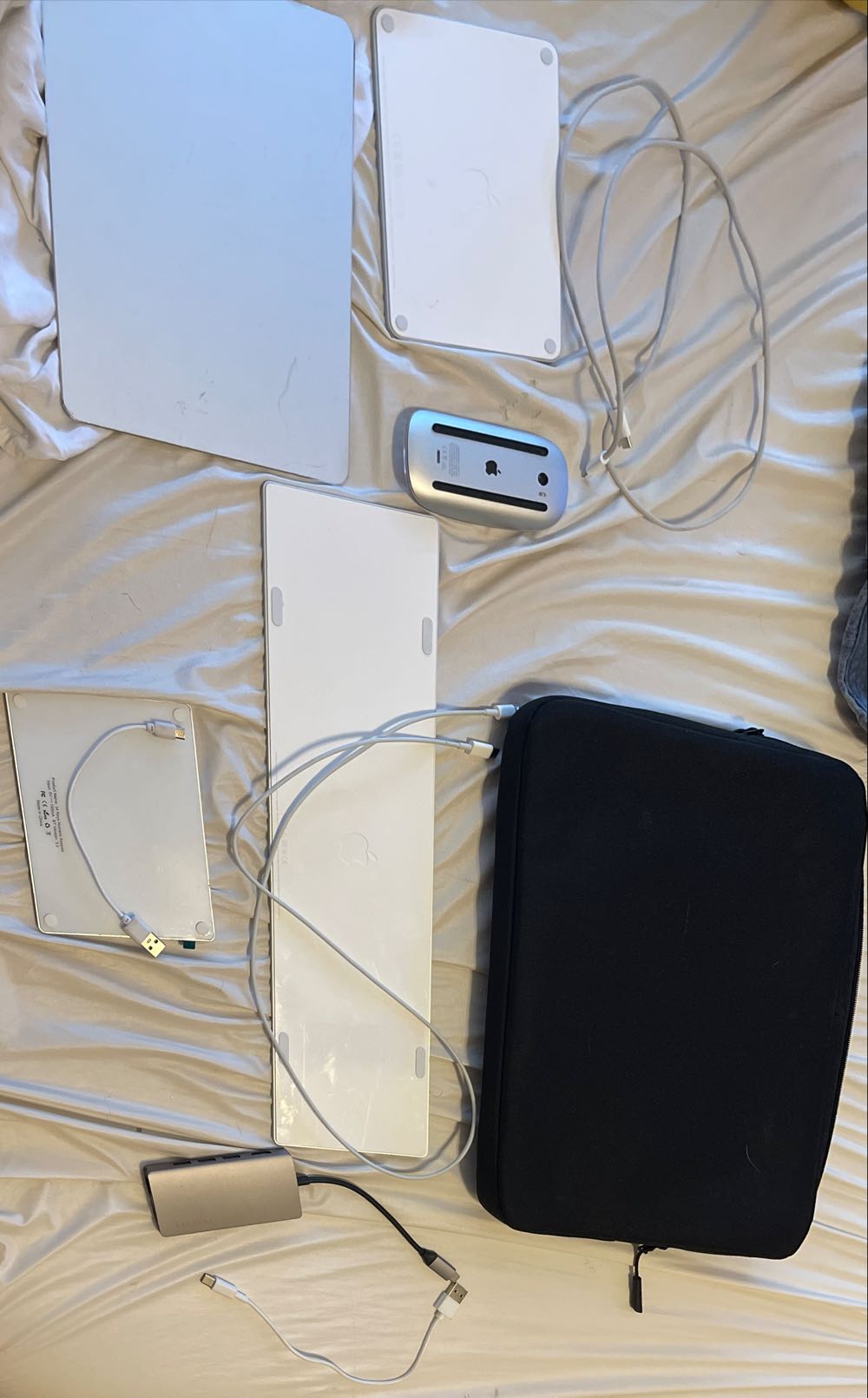 Laptop Things (Long Apple Keyboard, Short Keyboard Extender With Number Pad, Apple Mouse, Apple Mousepad, Mouse Pad, Computer Case, Cords)  vinyl figure collectible - Main Image 2