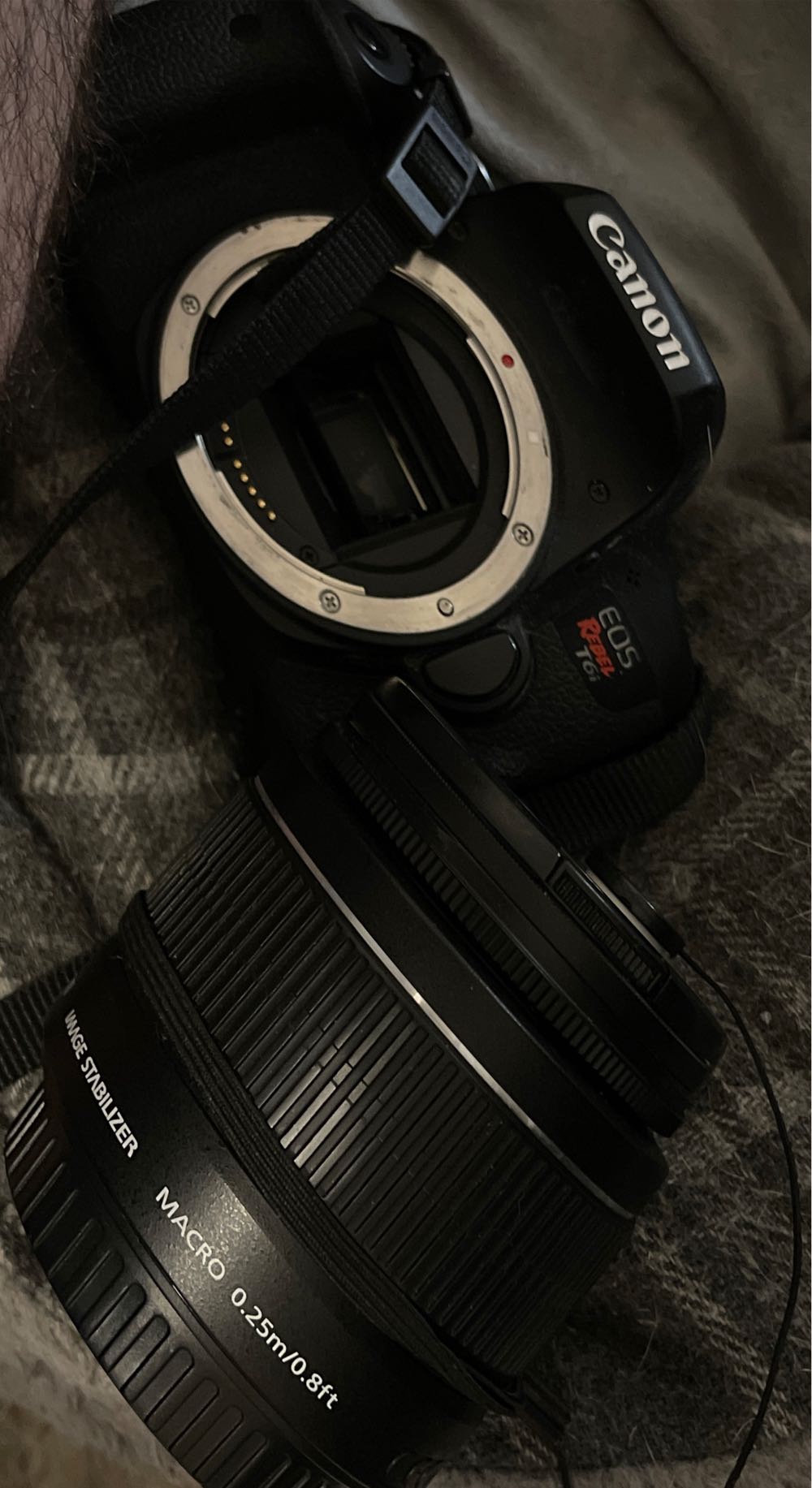 Canon EOS Rebel T6i / Lense Canon EFS 18-55mm  vinyl figure collectible - Main Image 2