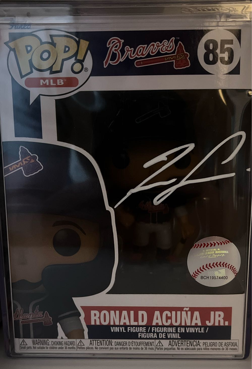 Braves/Ronald Acuña Jr.  vinyl figure collectible [Barcode 889698657846] - Main Image 2