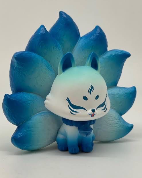 Exclusive Marvel Collectors Corp Avengers Vs Ultron Mens Tshirt Captain America New Size T Shirt Large Iron Man Vs. Gray Graphic Tee - Marvel Universe vinyl figure collectible [Barcode 849803058036] - Main Image 2