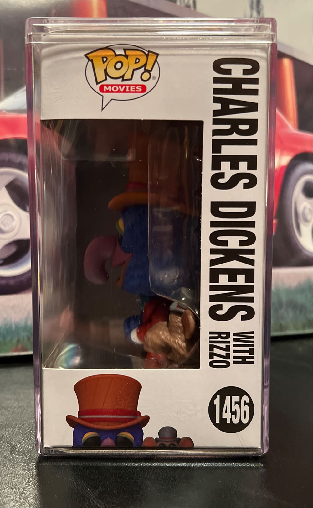 Gonzo as Charles Dickens With Rizzo - The Muppets vinyl figure collectible [Barcode 889698724135] - Main Image 3