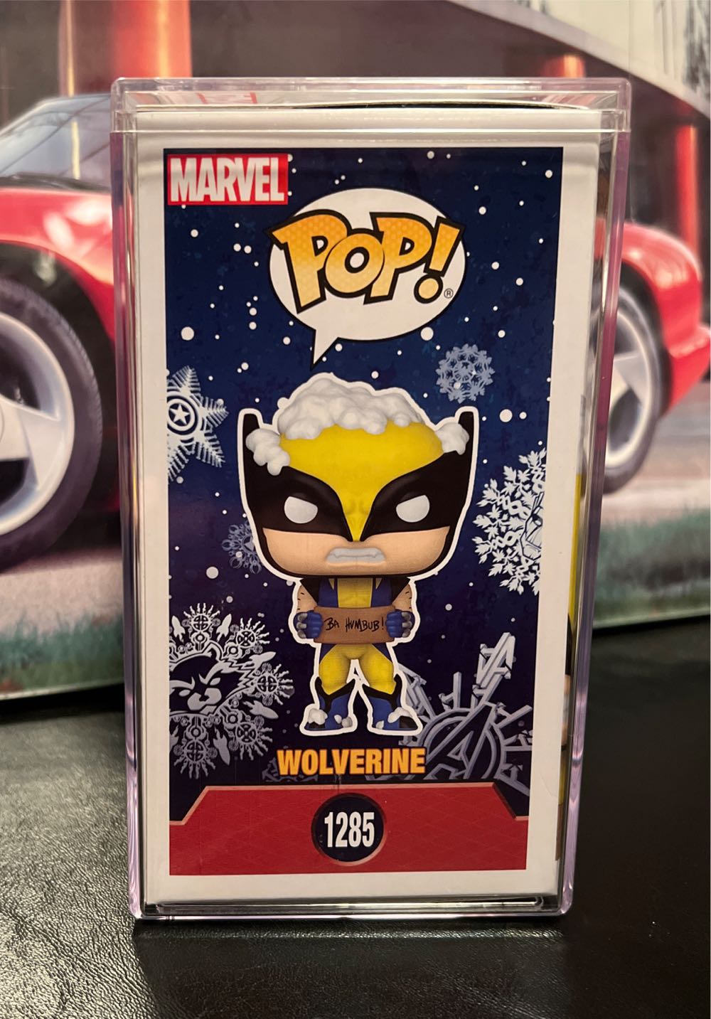 MARVEL HOLIDAYS: WOLVERINE - Marvel Universe vinyl figure collectible [Barcode 889698721912] - Main Image 4