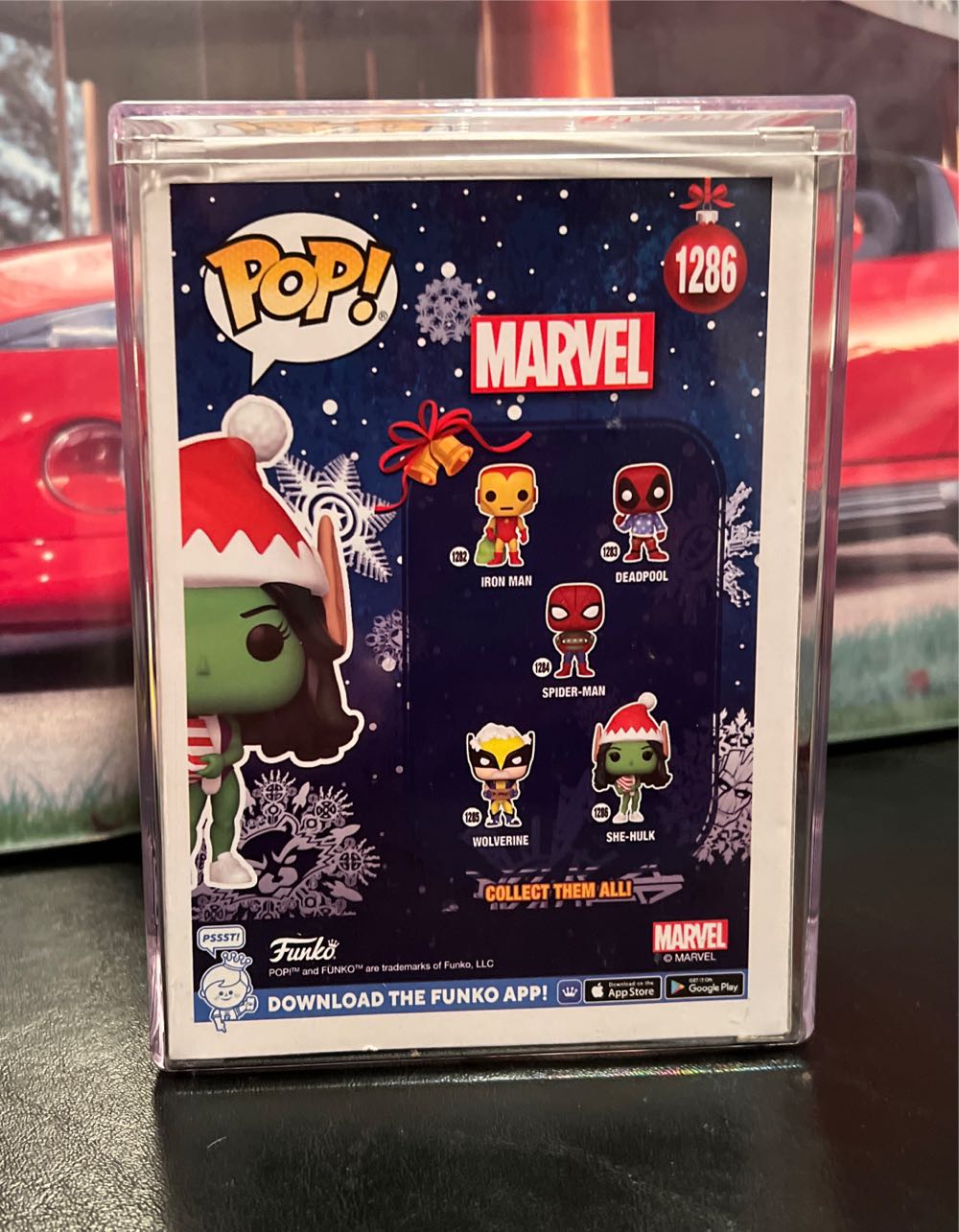 She-Hulk - Marvel Universe vinyl figure collectible [Barcode 889698721899] - Main Image 2