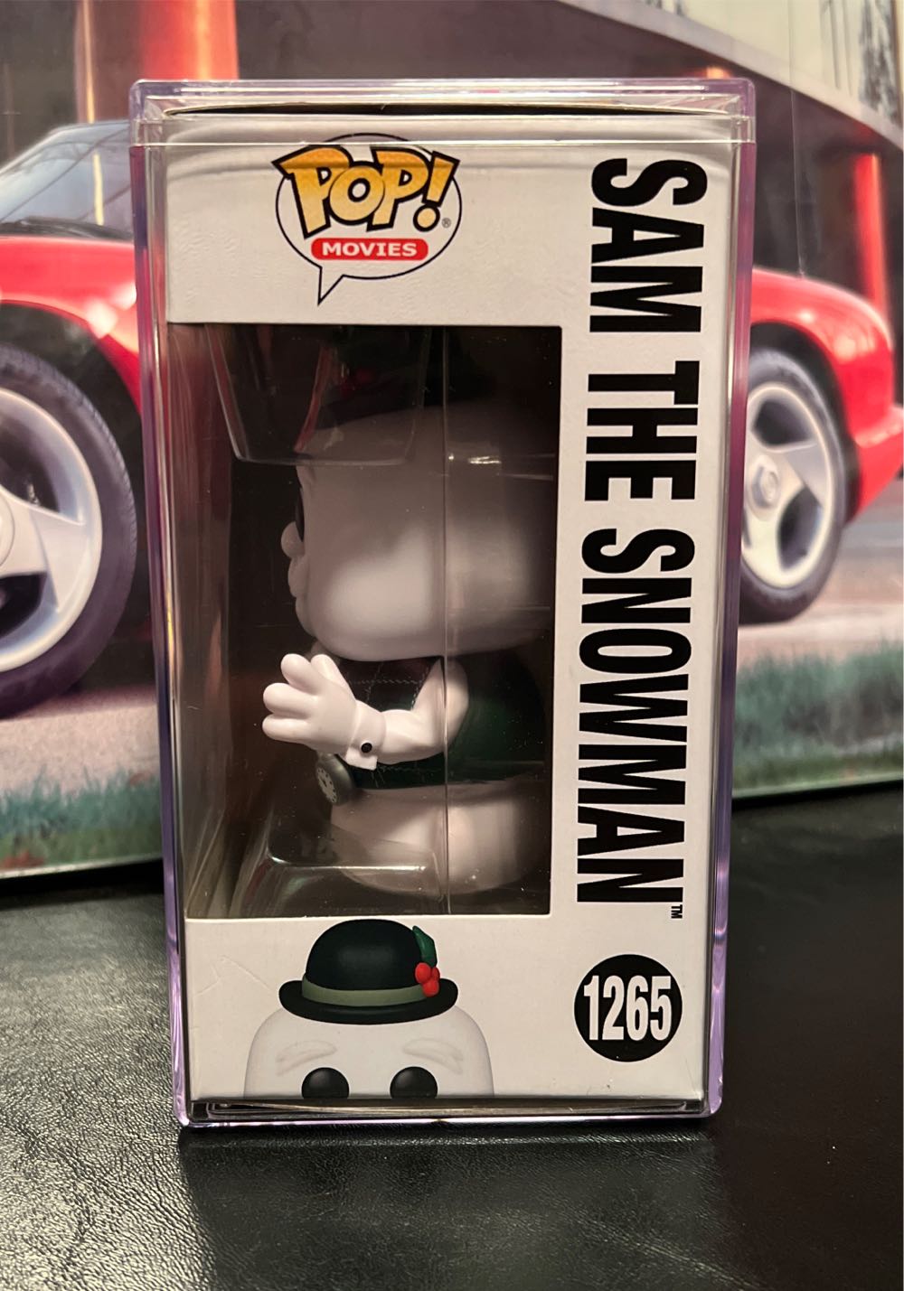 Sam the Snowman - Rudolph the Red-Nosed Reindeer vinyl figure collectible [Barcode 889698643436] - Main Image 3