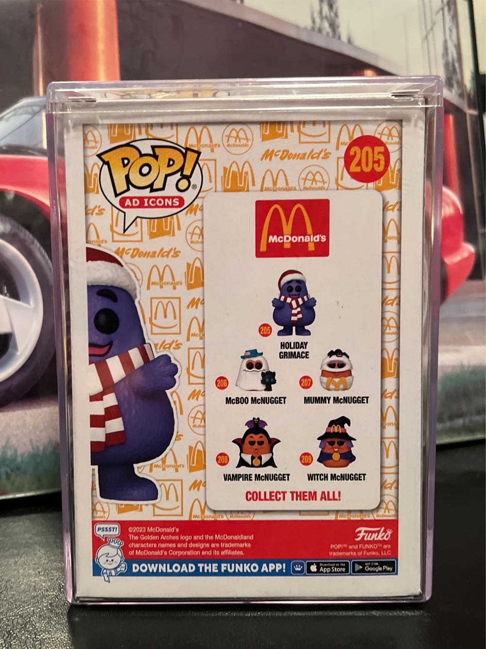 Holiday Grimace - McDonald vinyl figure collectible [Barcode 889698740654] - Main Image 2