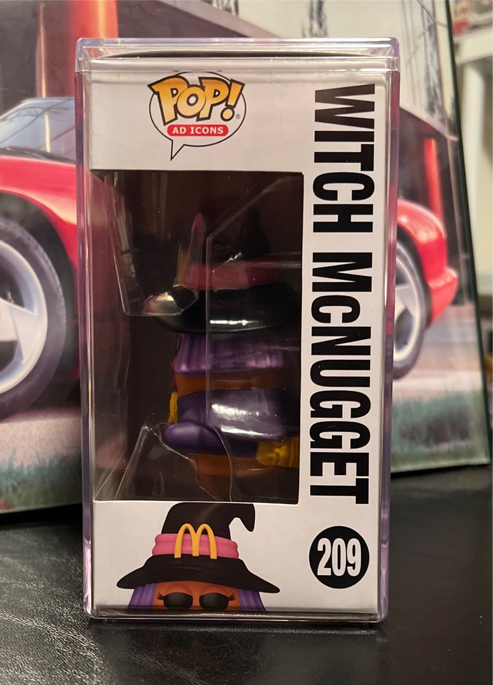McDonald’s: Witch McNugget - McDonald vinyl figure collectible [Barcode 889698740692] - Main Image 3