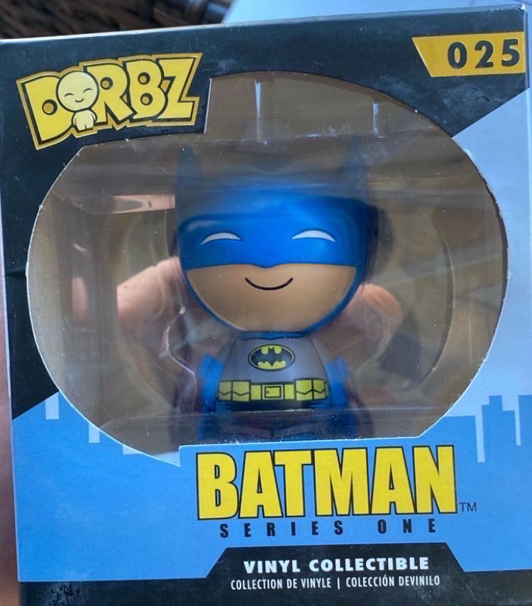 Batman Series One - Batman vinyl figure collectible [Barcode 849803059590] - Main Image 2
