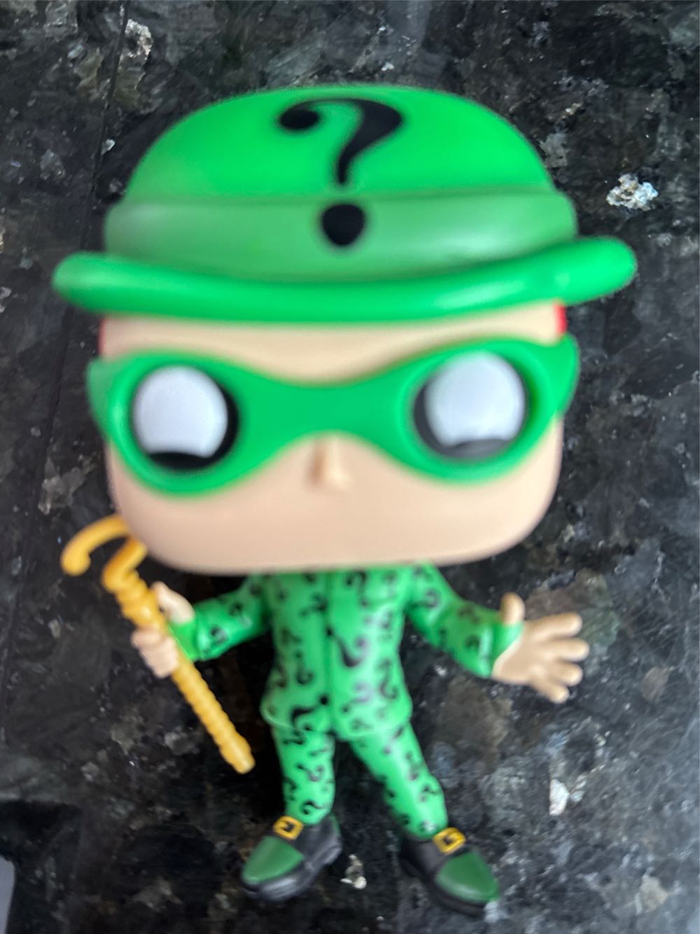 The Riddler Glow In the Dark - Batman vinyl figure collectible [Barcode 889698624794] - Main Image 2