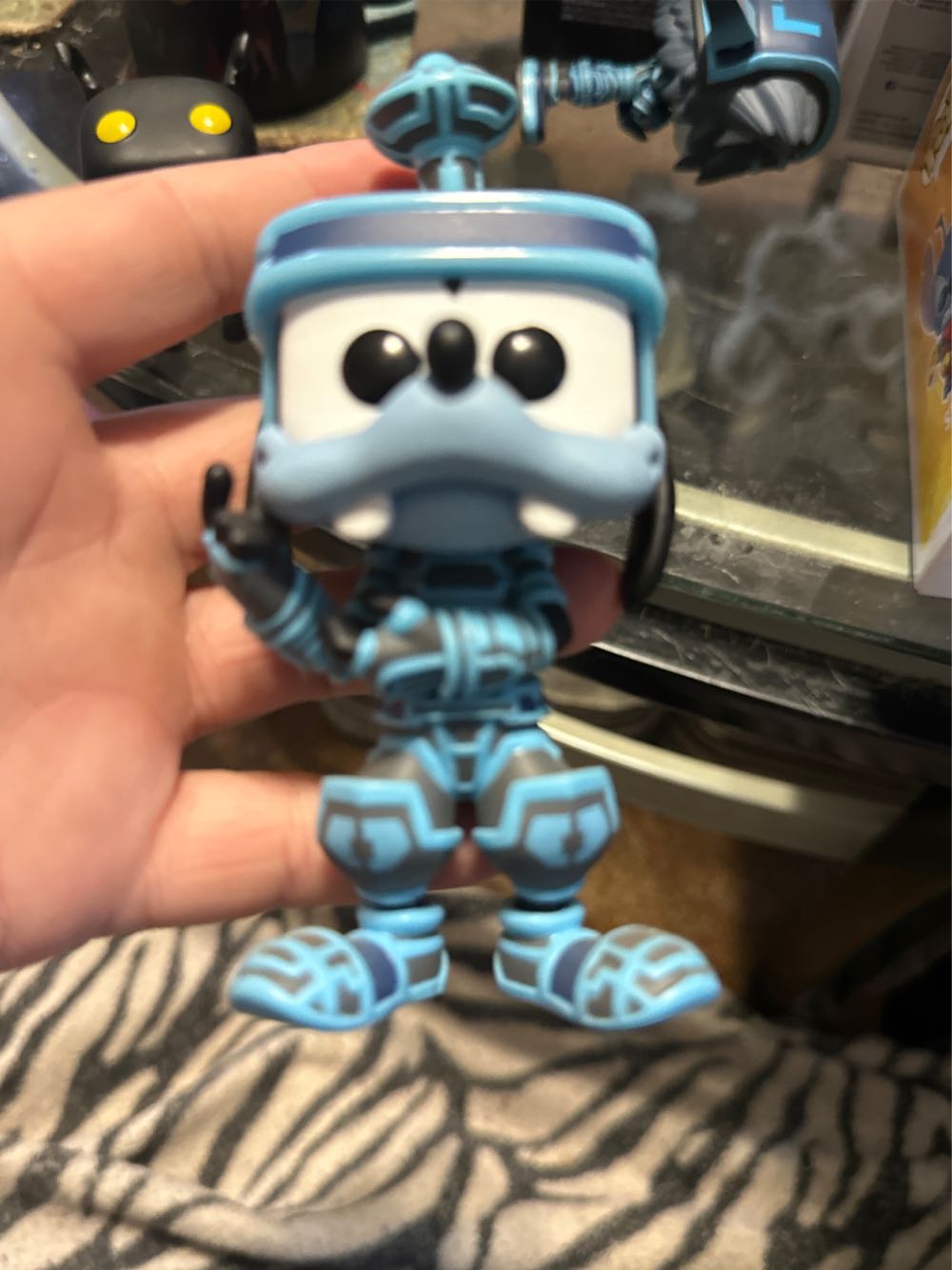 Good Smile Overwatch: Sombra Classic Skin Edition Nendoroid Action Figure One-size Model Number: Apr188859