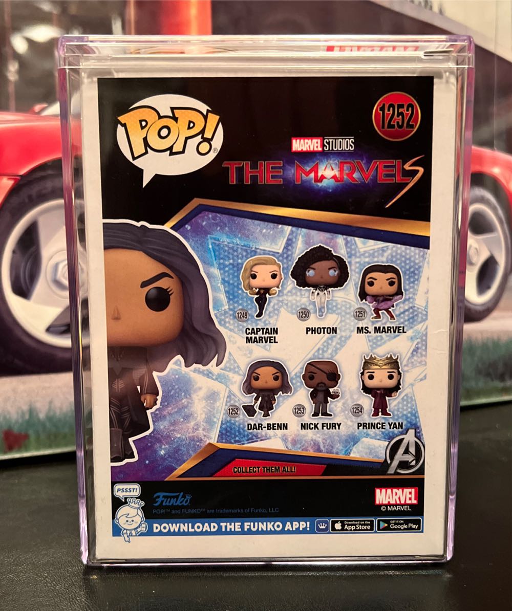 Dar-Benn - Captain Marvel vinyl figure collectible [Barcode 889698675987] - Main Image 2