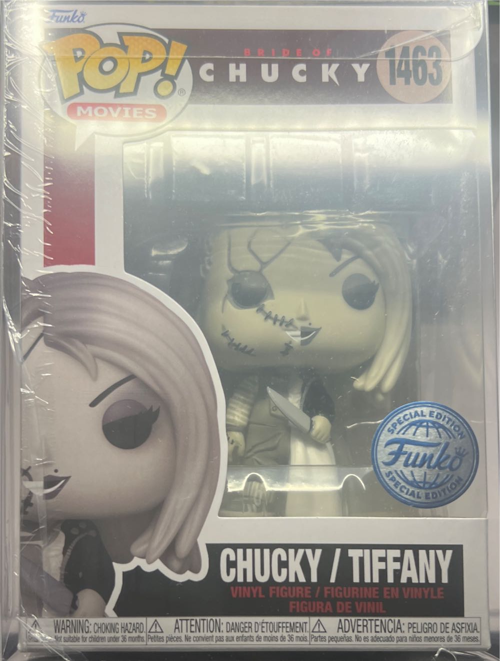 Chucky/Tiffany - Child’s Play vinyl figure collectible [Barcode 889698747059] - Main Image 3