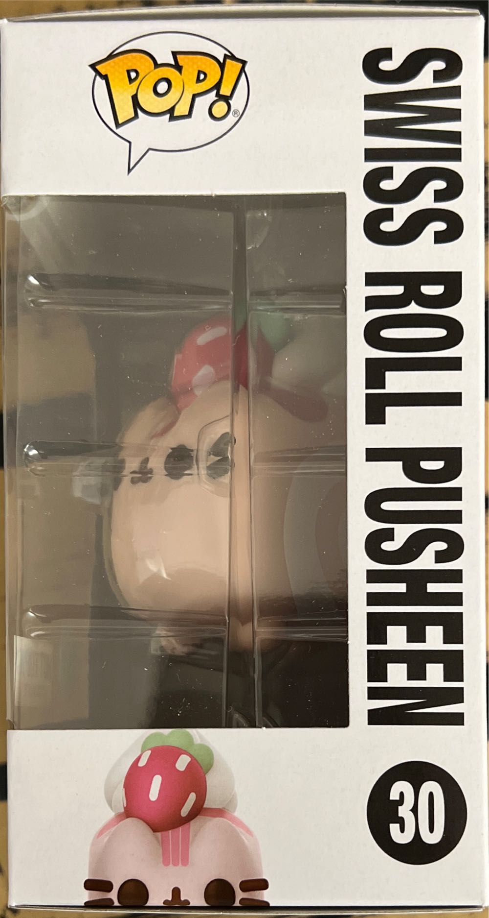 Swiss Roll Pusheen  vinyl figure collectible [Barcode 889698610162] - Main Image 4
