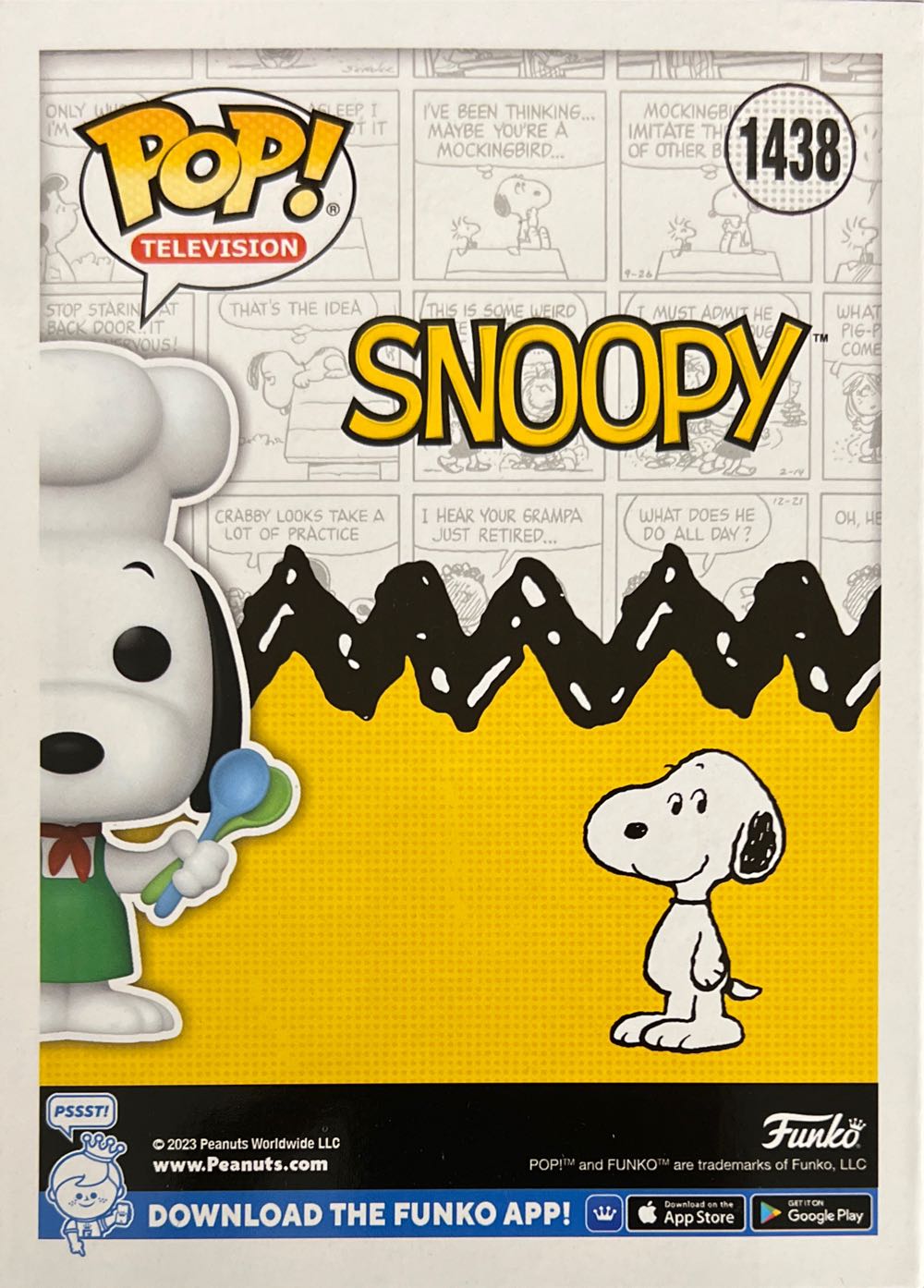 Peanuts: Snoopy The Chef - Peanuts vinyl figure collectible [Barcode 889698743181] - Main Image 2