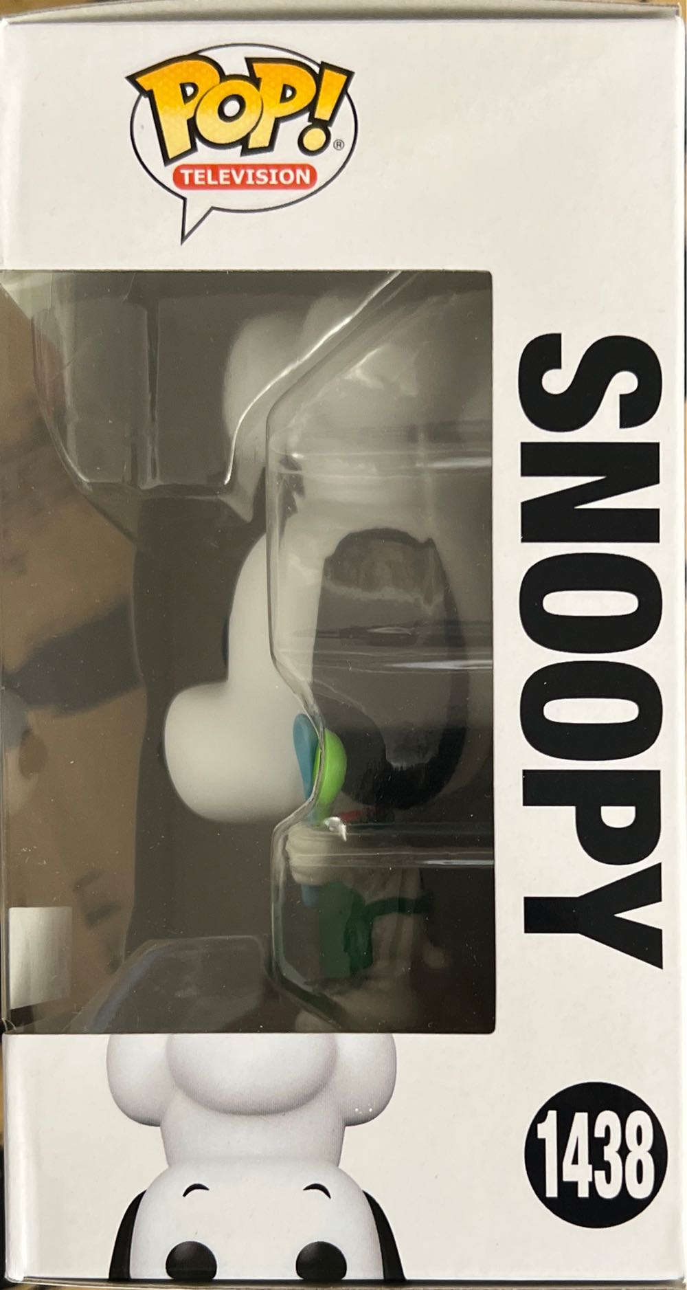 Peanuts: Snoopy The Chef - Peanuts vinyl figure collectible [Barcode 889698743181] - Main Image 4