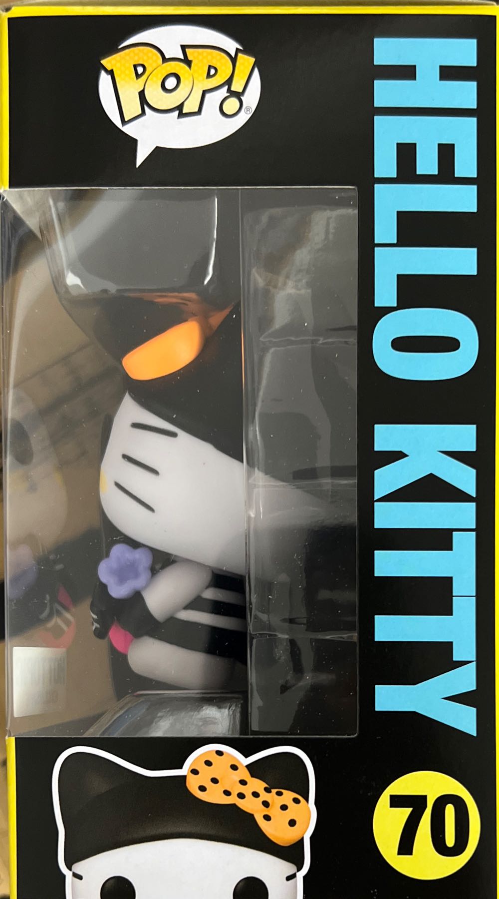 Hello Kitty - Hello Kitty vinyl figure collectible [Barcode 889698738392] - Main Image 4