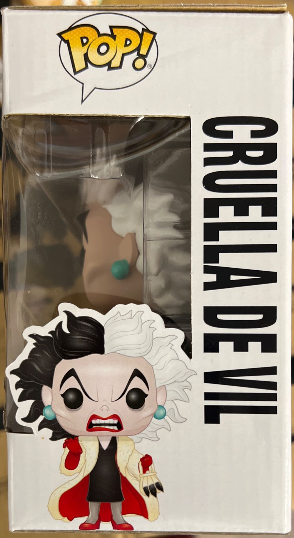 Ursula With Cruella De Vil - Disney vinyl figure collectible [Barcode 889698108706] - Main Image 4