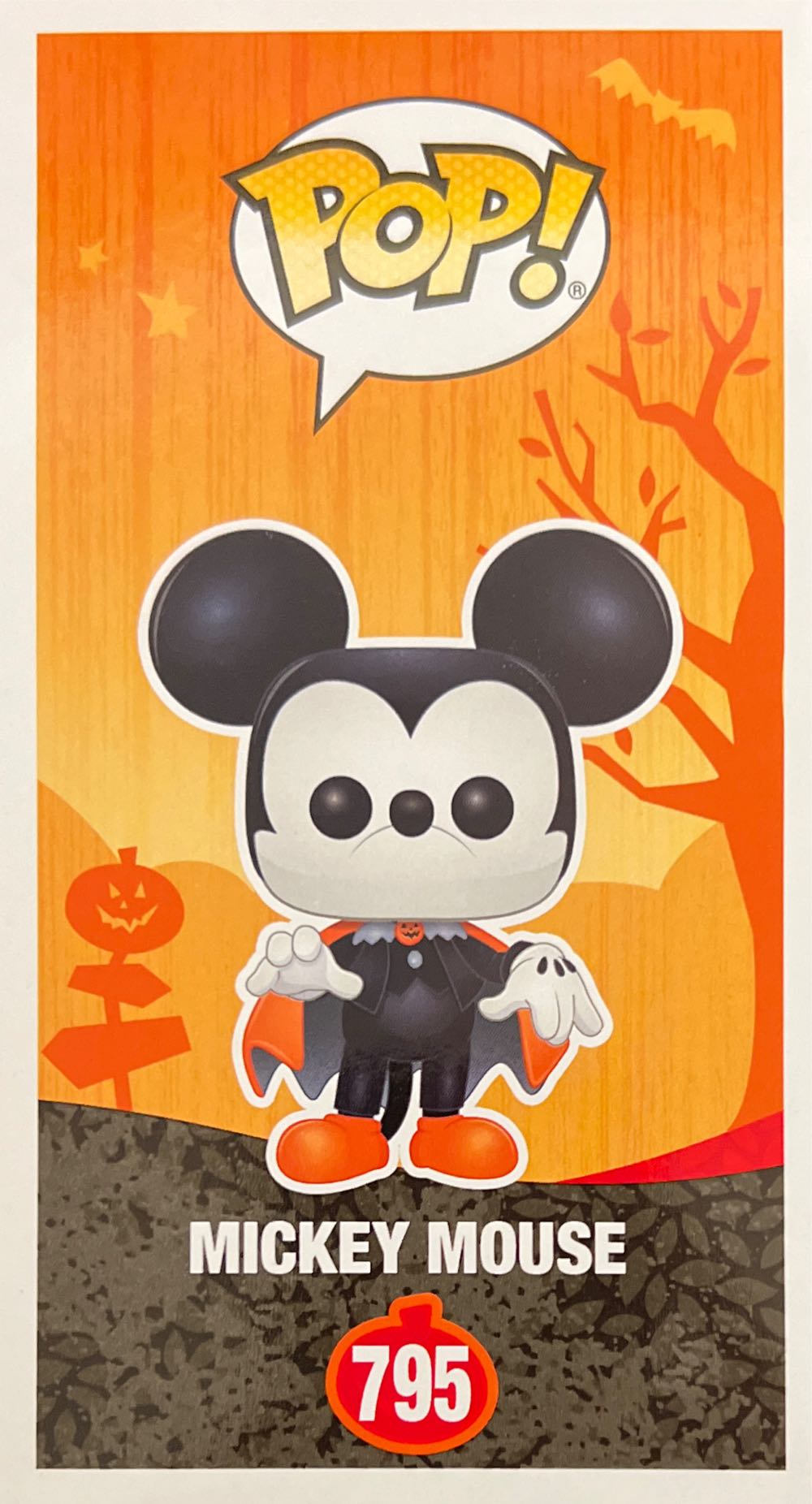 Mickey Mouse - Disney vinyl figure collectible [Barcode 889698497923] - Main Image 3