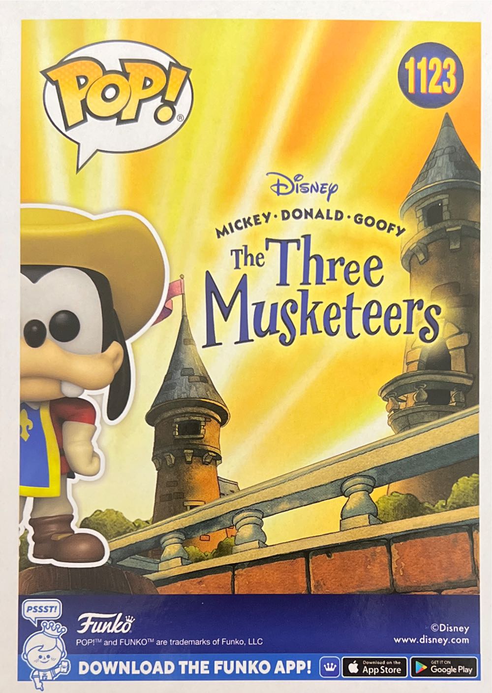 Goofy - The Three Musketeers vinyl figure collectible [Barcode 889698586054] - Main Image 2
