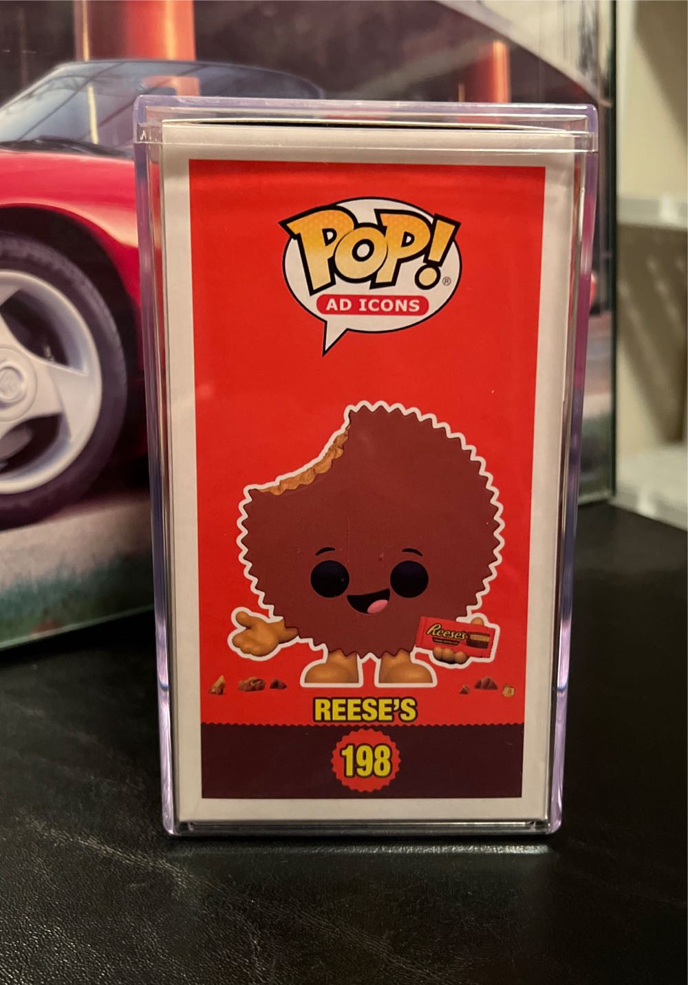 REESE’S: REESE’s (PEANUT BUTTER CUP GUY) - Ad Icons vinyl figure collectible [Barcode 889698725408] - Main Image 4