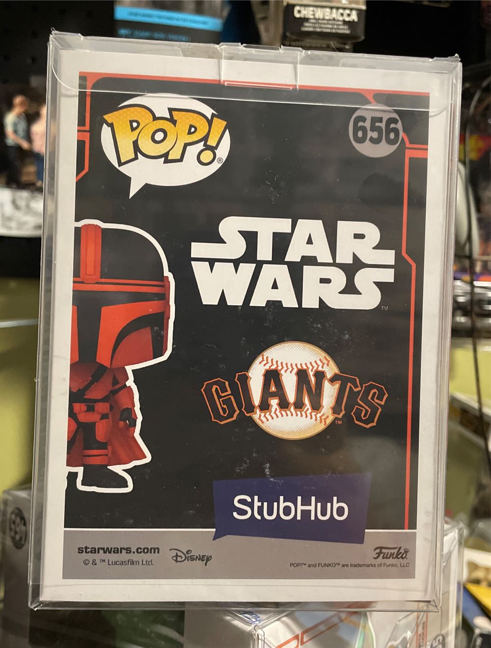 # 656 The Mandalorian - Funko vinyl figure collectible [Barcode 889698745871] - Main Image 2