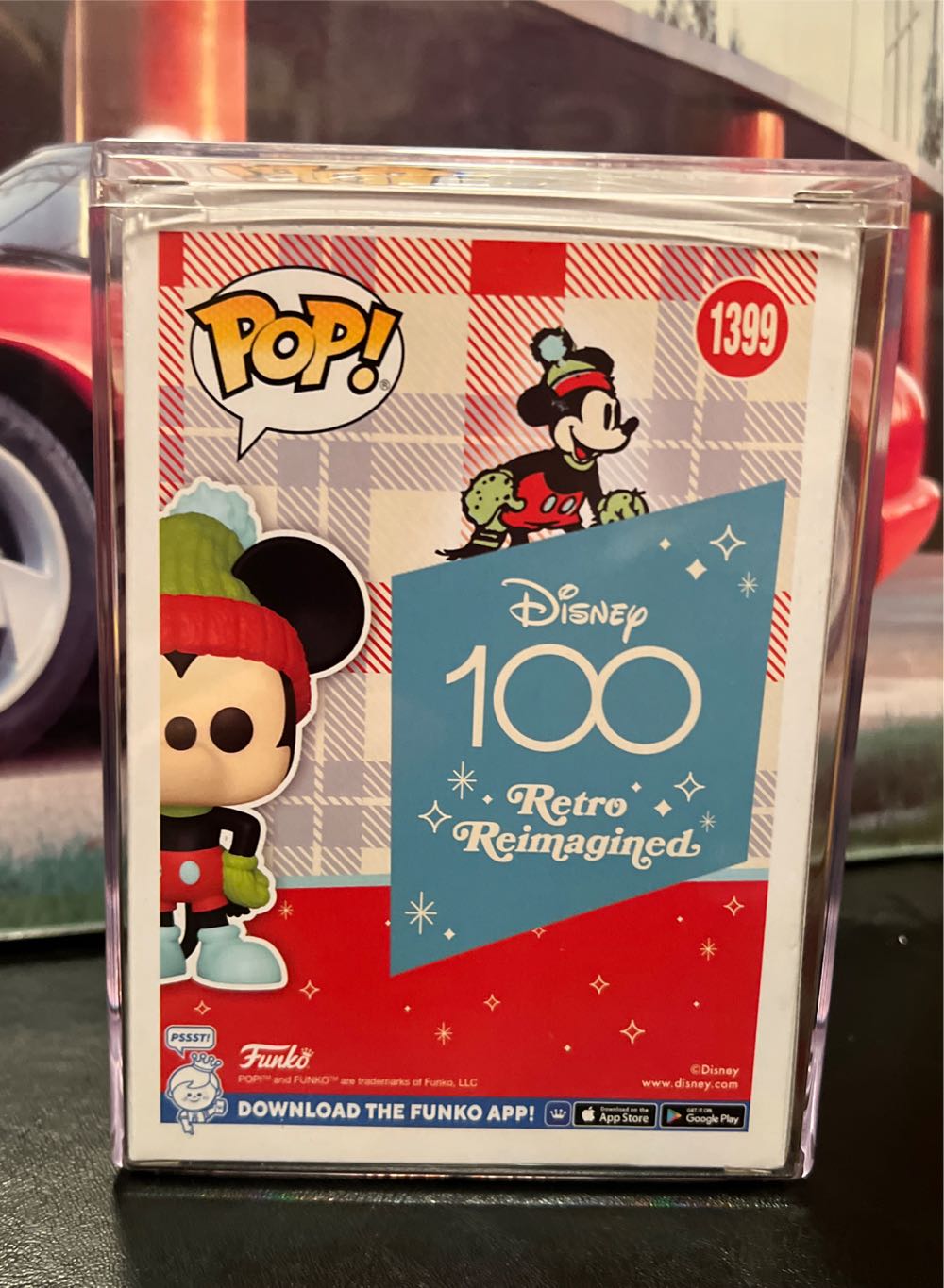 Mickey Mouse  vinyl figure collectible [Barcode 889698744805] - Main Image 2