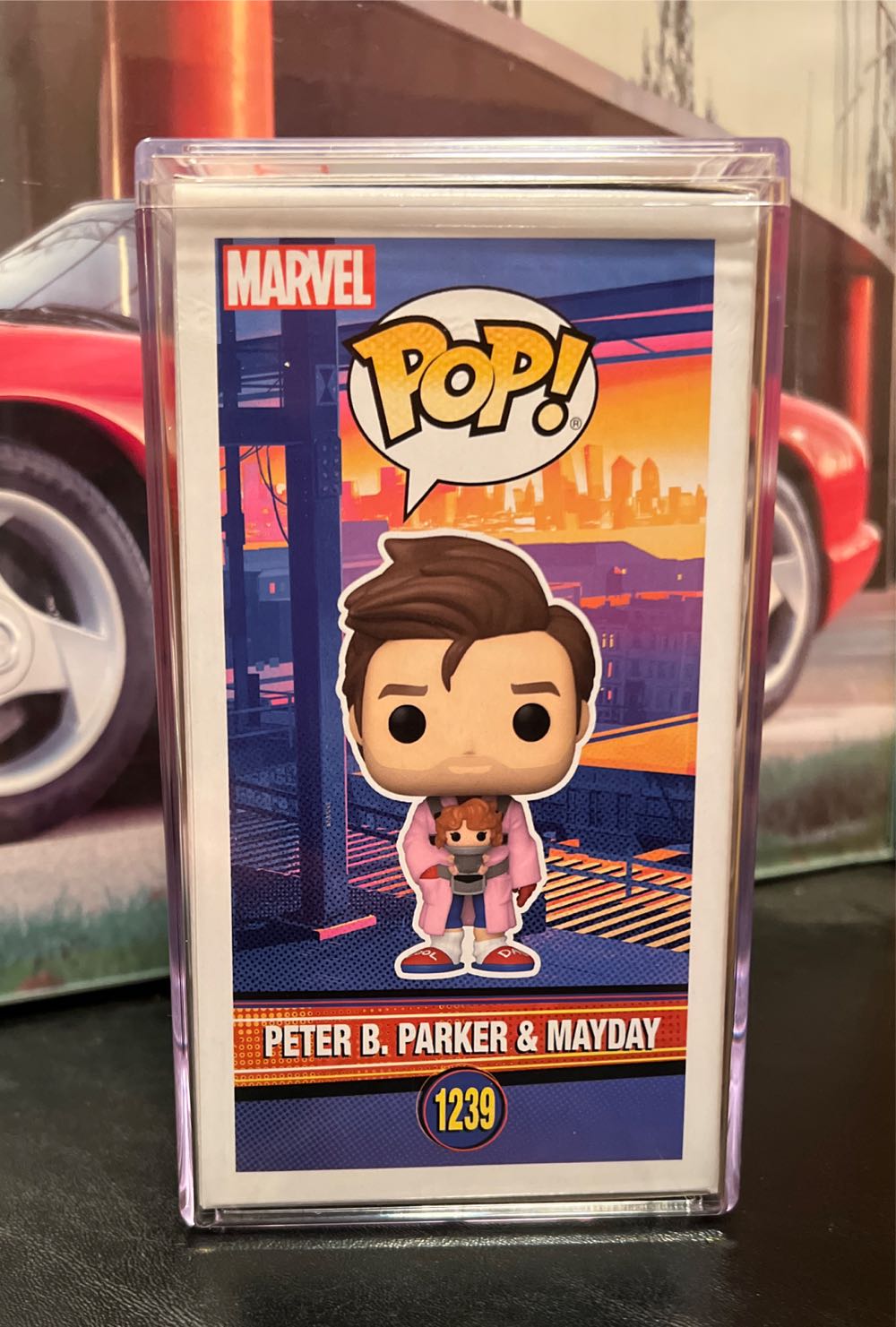 Peter B. Parker & Mayday Pop! 1239 - Spider-Man vinyl figure collectible [Barcode 889698661775] - Main Image 4