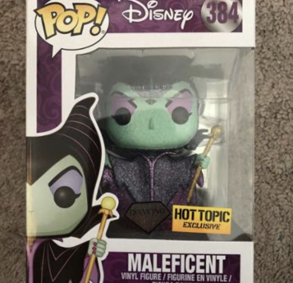 Iron Man (Hall Of Armor Model 8 Silver Centurion) $30