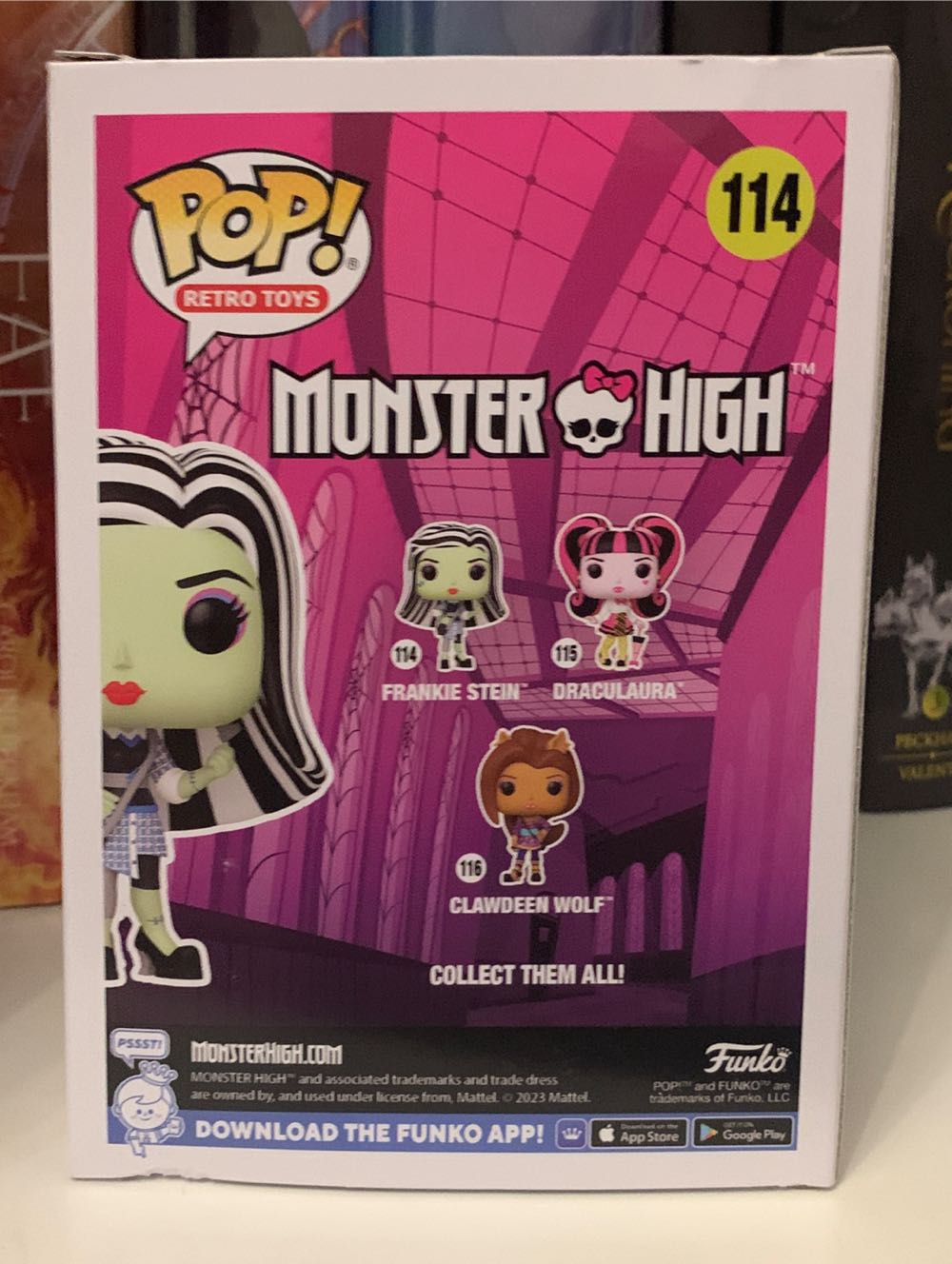 Frankie Stein  vinyl figure collectible [Barcode 889698674317] - Main Image 3