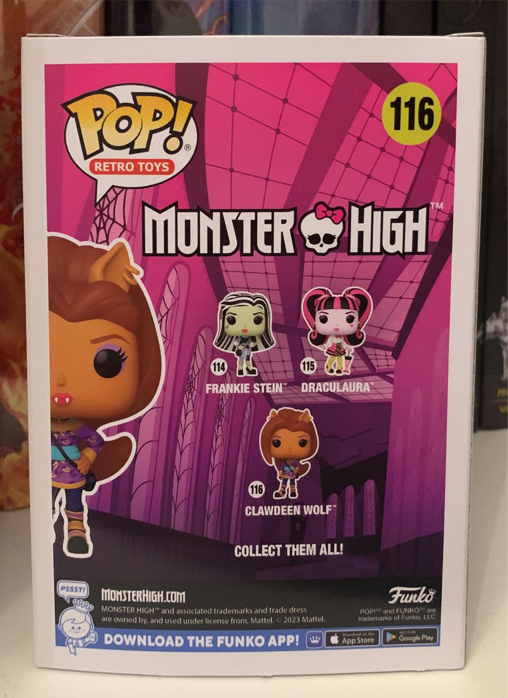 Clawdeen Wolf  vinyl figure collectible [Barcode 889698674287] - Main Image 3