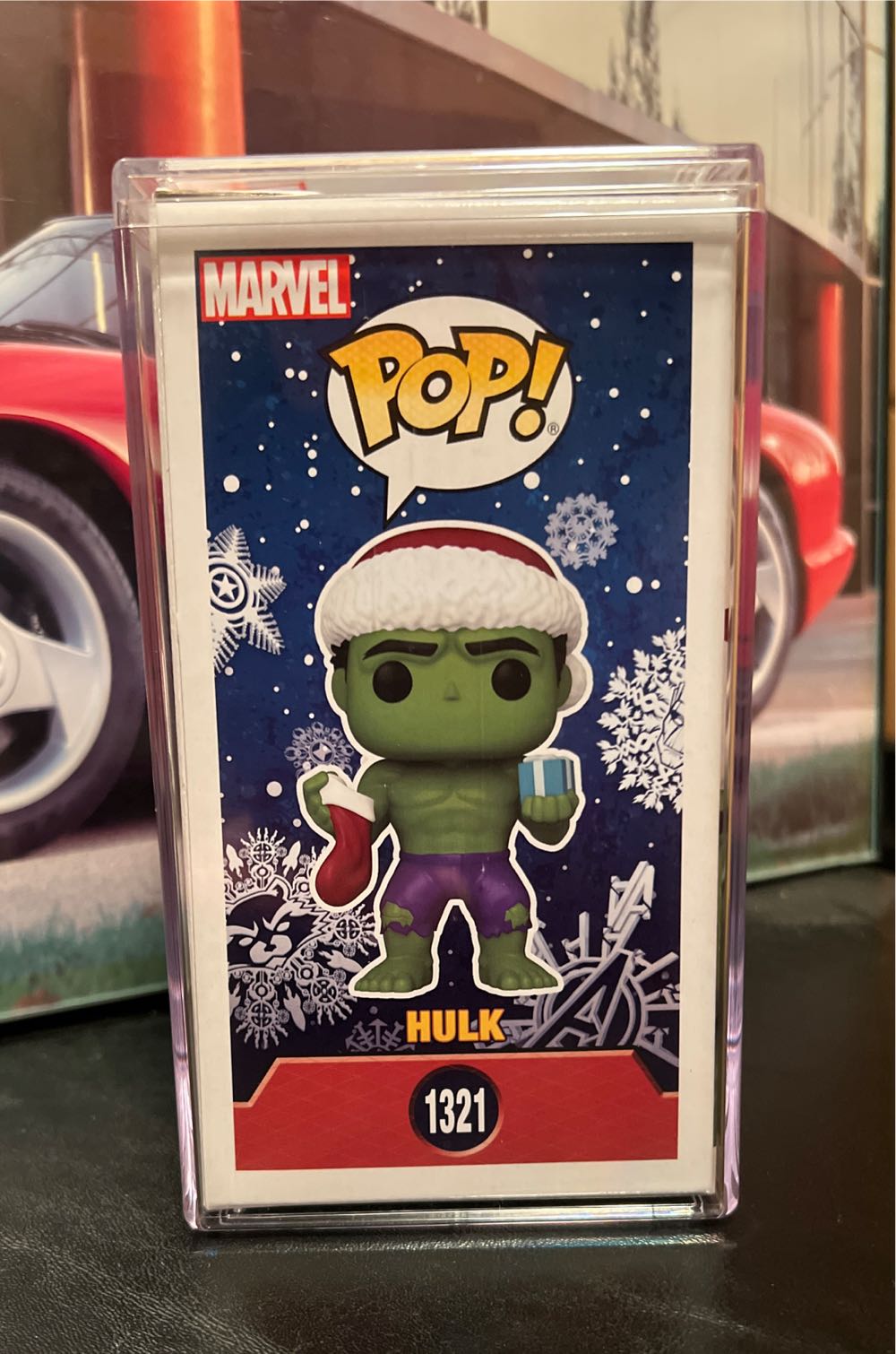 Marvel Hulk Christmas - Marvel Universe vinyl figure collectible [Barcode 889698747318] - Main Image 4