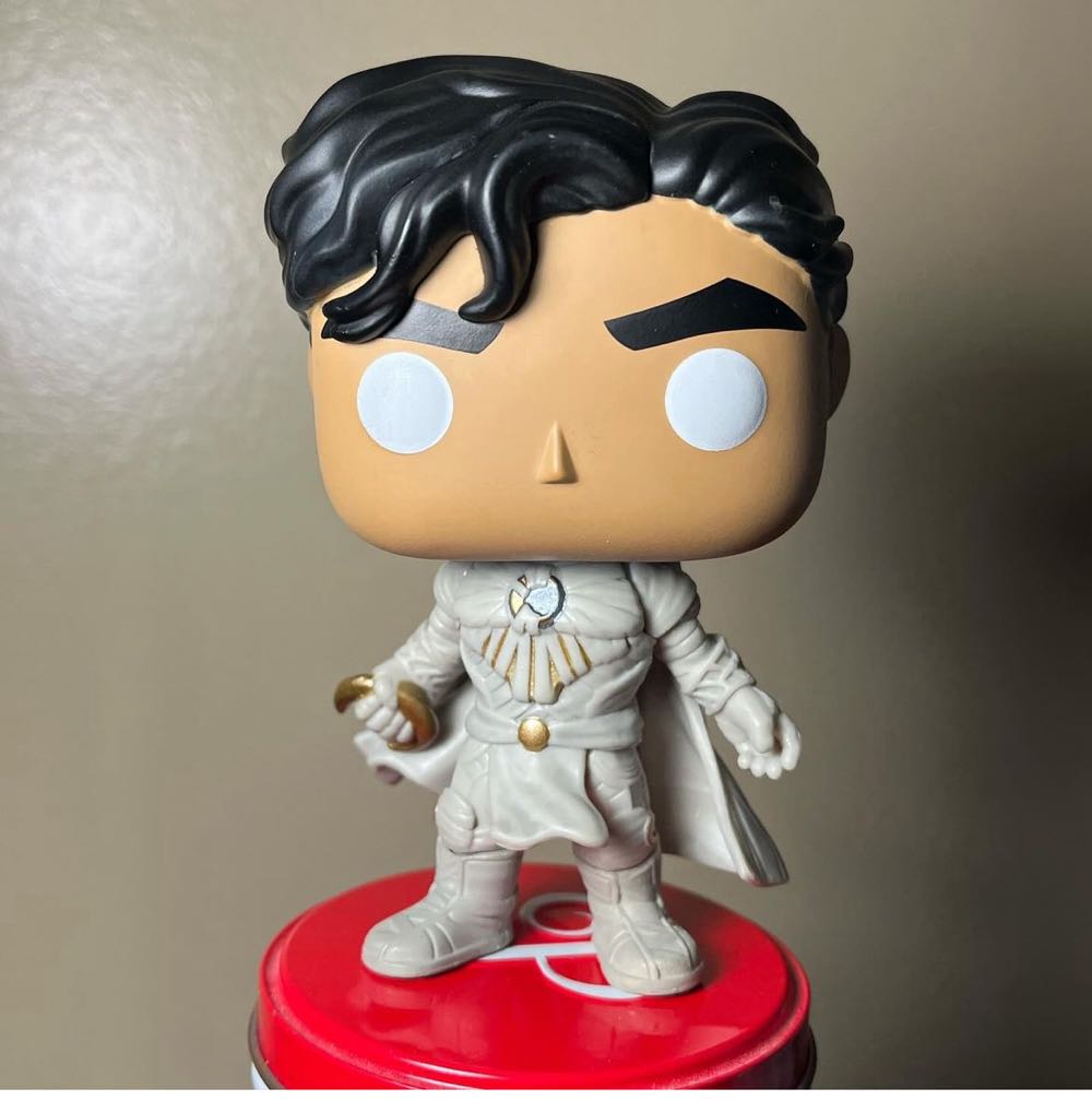 Moon Knight - Moon Knight vinyl figure collectible [Barcode 889698747745] - Main Image 2