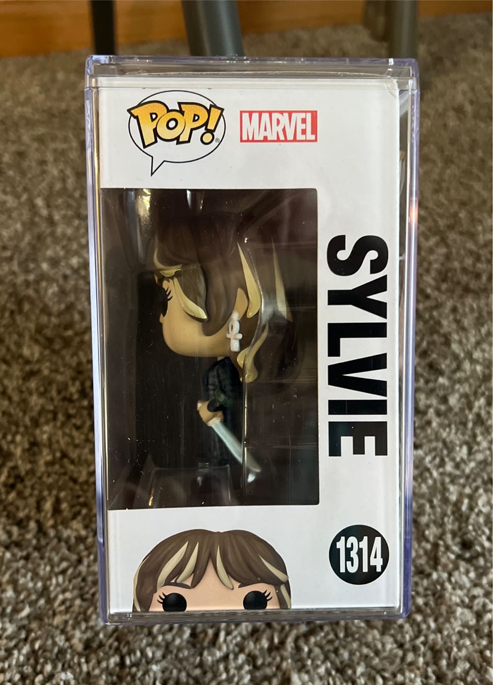 Sylvie - Loki vinyl figure collectible [Barcode 889698721714] - Main Image 3