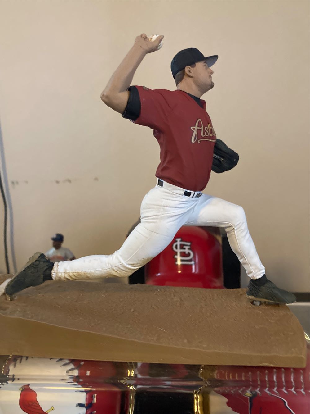 Roger Clemens  vinyl figure collectible - Main Image 2