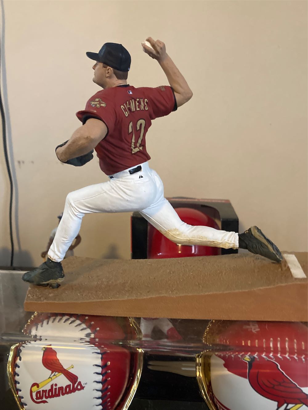 Roger Clemens  vinyl figure collectible - Main Image 4