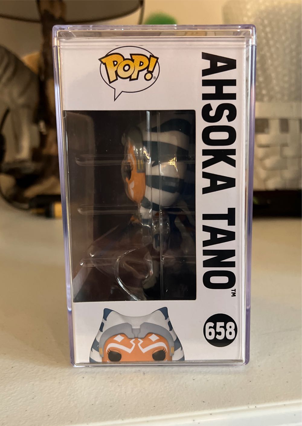 Ahsoka Tano - Star Wars: Clone Wars vinyl figure collectible [Barcode 889698743990] - Main Image 3