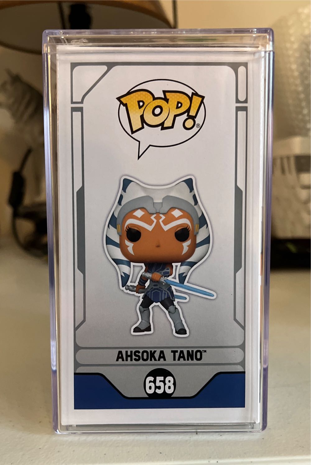 Ahsoka Tano - Star Wars: Clone Wars vinyl figure collectible [Barcode 889698743990] - Main Image 4