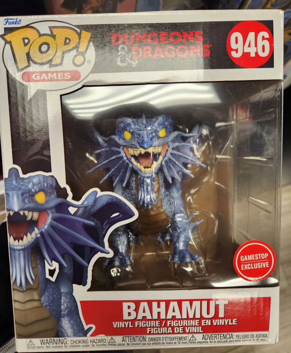 Bahamut - Dungeons & Dragons vinyl figure collectible - Main Image 3