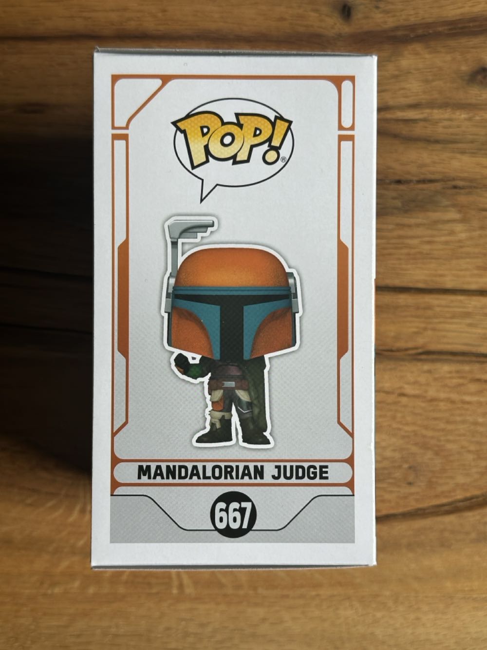 Mandalorian Judge - Star Wars: The Mandalorian vinyl figure collectible [Barcode 889698765558] - Main Image 4