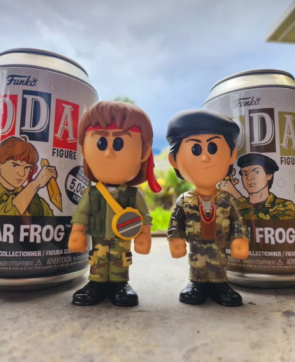 Edgar Frog Soda - The Lost Boys vinyl figure collectible - Main Image 2