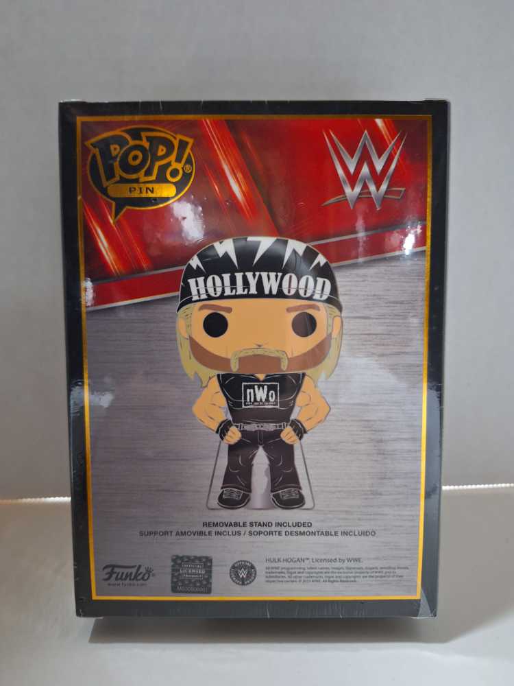 Hulk Hogan - WWE vinyl figure collectible [Barcode 671803455863] - Main Image 2