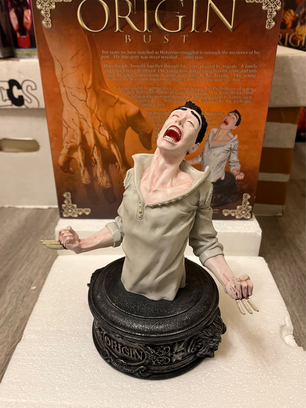 Origin  vinyl figure collectible [Barcode 699788210529] - Main Image 3