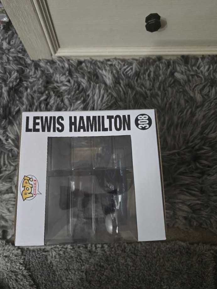 Formula 1 Funko Lewis Hamilton Ride  vinyl figure collectible [Barcode 889698757973] - Main Image 3