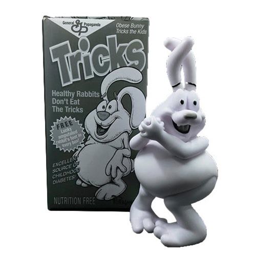 Cereal Killers - Tricks (Monotone) - Ron English vinyl figure collectible [Barcode 400407449639] - Main Image 2