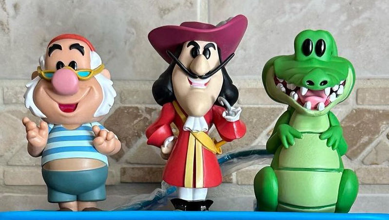 Captain Hook  - Exclusive - Peter Pan 70 Years - FUNKOPOP - Funko Vinyl Soda - Peter Pan vinyl figure collectible [Barcode 889698710688] - Main Image 2