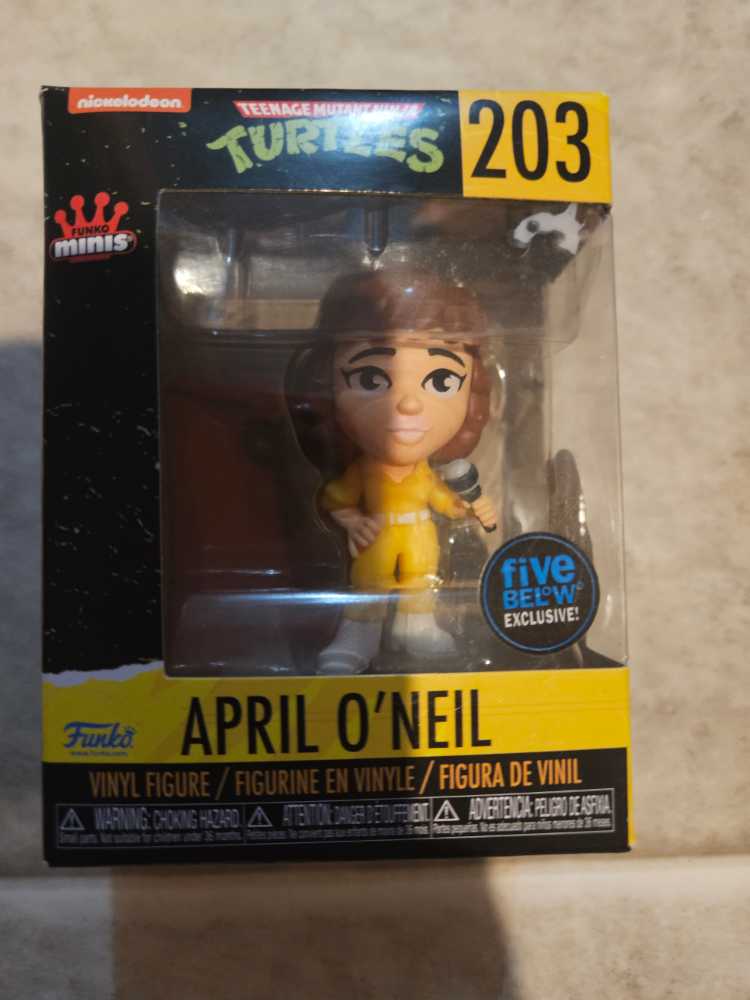 (TMNT Minid) Michelangelo  vinyl figure collectible [Barcode 889698736381] - Main Image 3