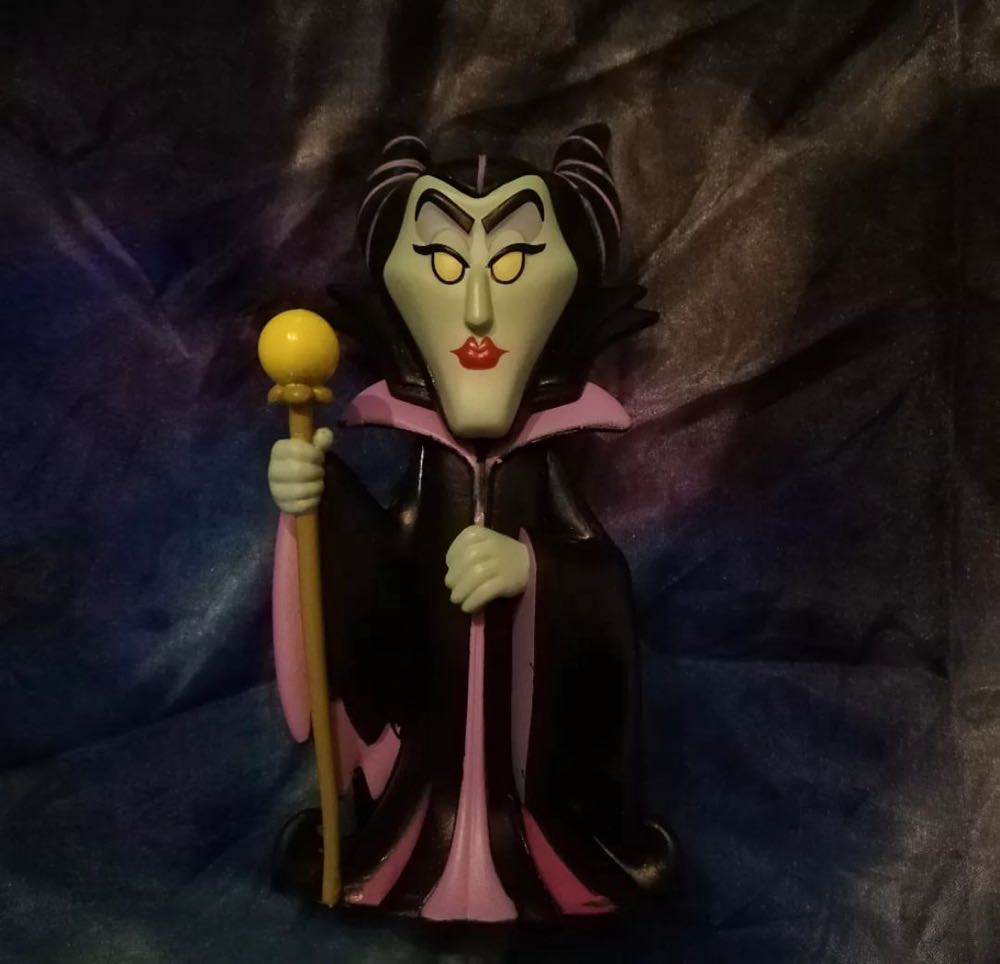Maleficent Soda - Disney Villains vinyl figure collectible - Main Image 3