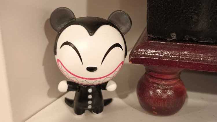 Funko Pop! Tv: The Office Dwight As Elf Multicolor