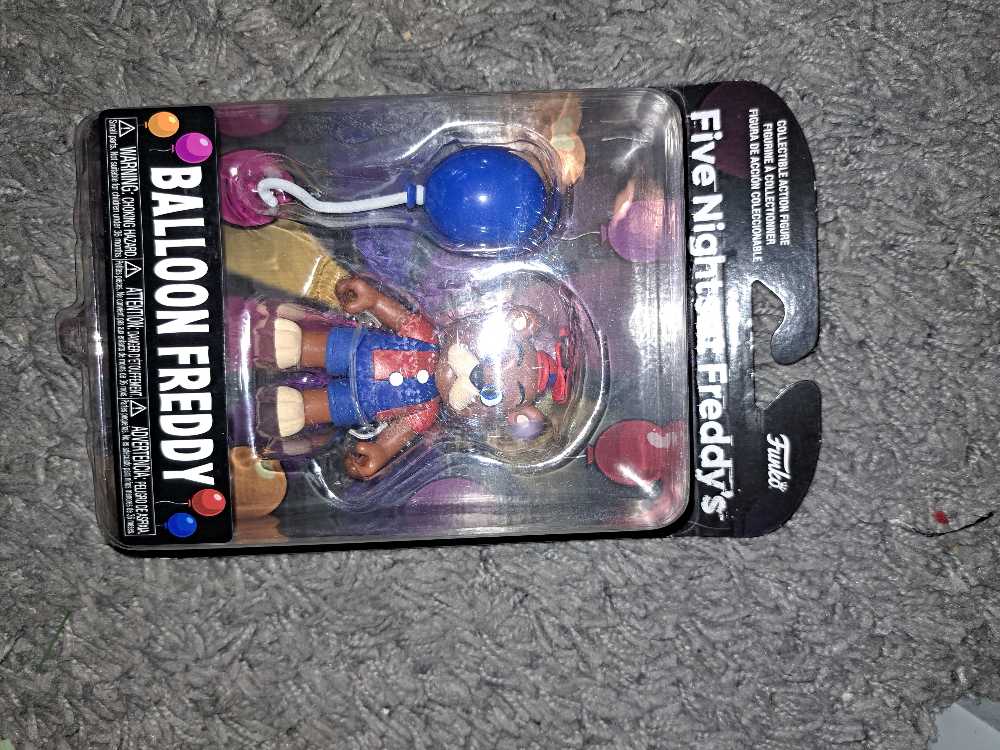 FNAF - Balloon Freddy - Five Nights at Freddy’s vinyl figure collectible [Barcode 889698676205] - Main Image 2