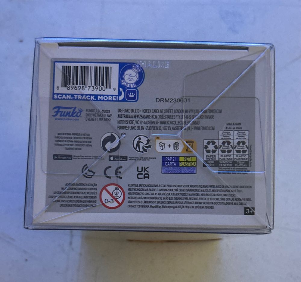 Hanami  vinyl figure collectible [Barcode 889698739009] - Main Image 4