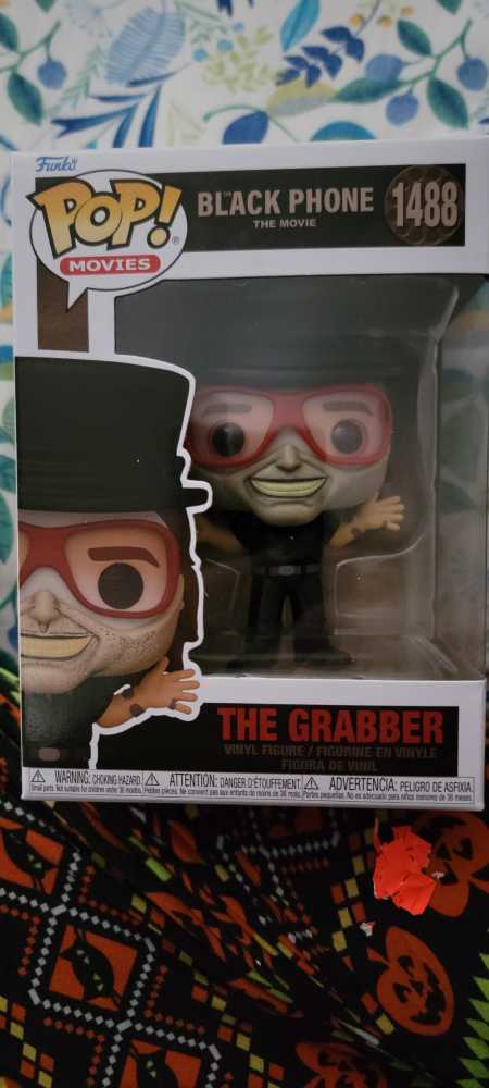 The Grabber  vinyl figure collectible [Barcode 889698759083] - Main Image 2